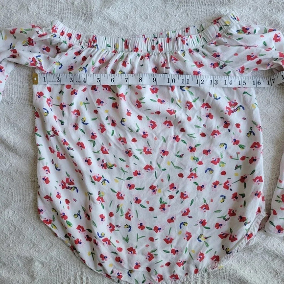 White Floral Off the Shoulder 3/4 sleeve - Picture 9 of 11